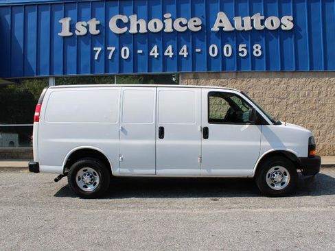 Used 2018 Chevrolet Express 2500 image 7