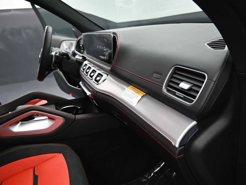 Used 2024 Mercedes-Benz GLE 53 AMG 4MATIC image 16