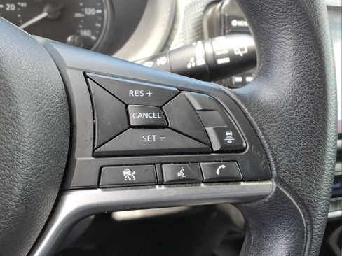 Used 2022 Nissan Kicks SV FWD image 25