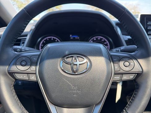Used 2024 Toyota Camry SE image 13