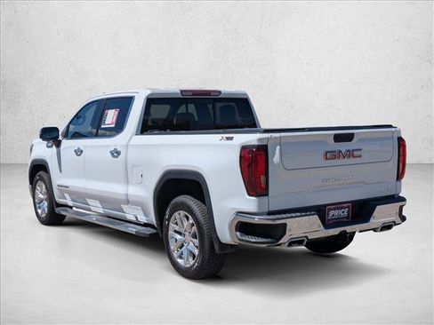 Used 2021 GMC Sierra 1500 SLT w/ SLT Premium Plus Package AWD/4WD image 8