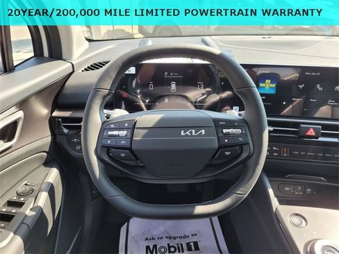 New 2026 Kia Sportage EX w/ EX Panoramic Sunroof Package image 12