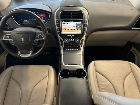 Certified 2019 Lincoln Nautilus Reserve AWD/4WD image 13