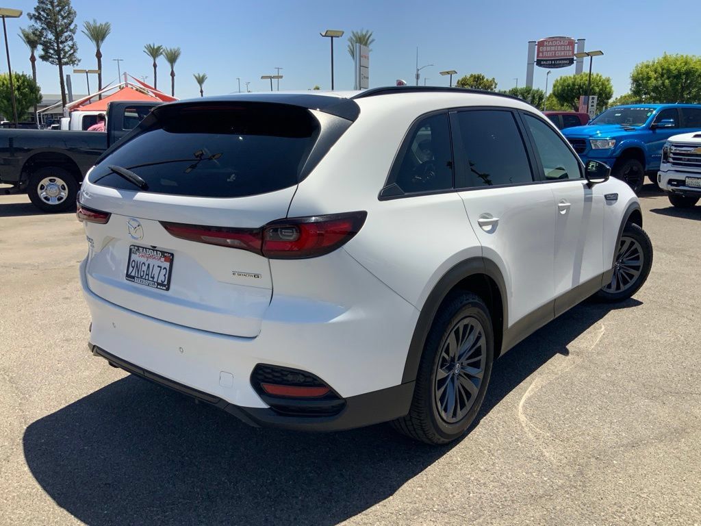Used 2025 MAZDA CX-70 3.3 Turbo w/ Preferred Package AWD/4WD image 5
