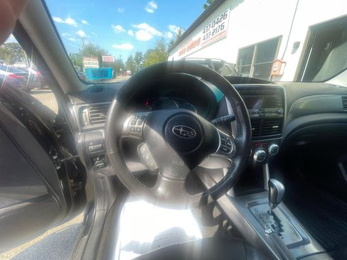 Used 2011 Subaru Forester 2.5X Limited AWD/4WD image 12