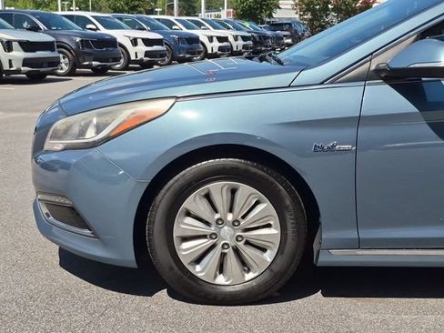 Used 2016 Hyundai Sonata SE FWD image 9