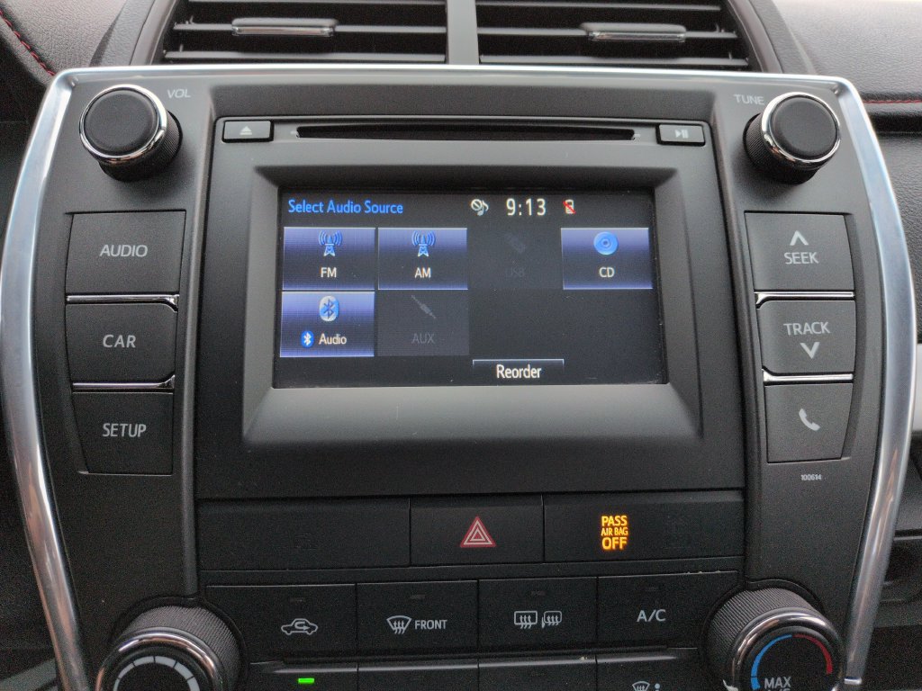 Used 2017 Toyota Camry SE FWD image 19