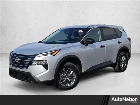 Used 2024 Nissan Rogue S image 1