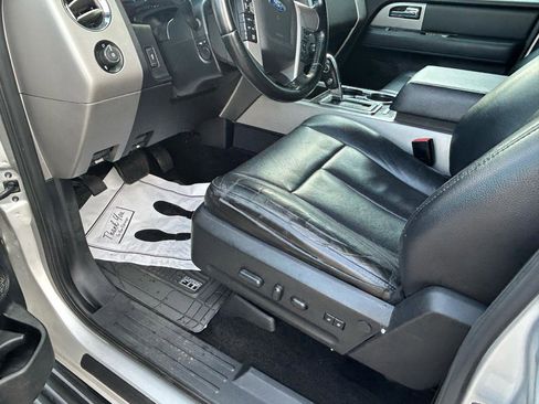 Used 2016 Ford Expedition Limited AWD/4WD image 10