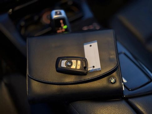 Used 2013 BMW 528i xDrive Sedan image 18