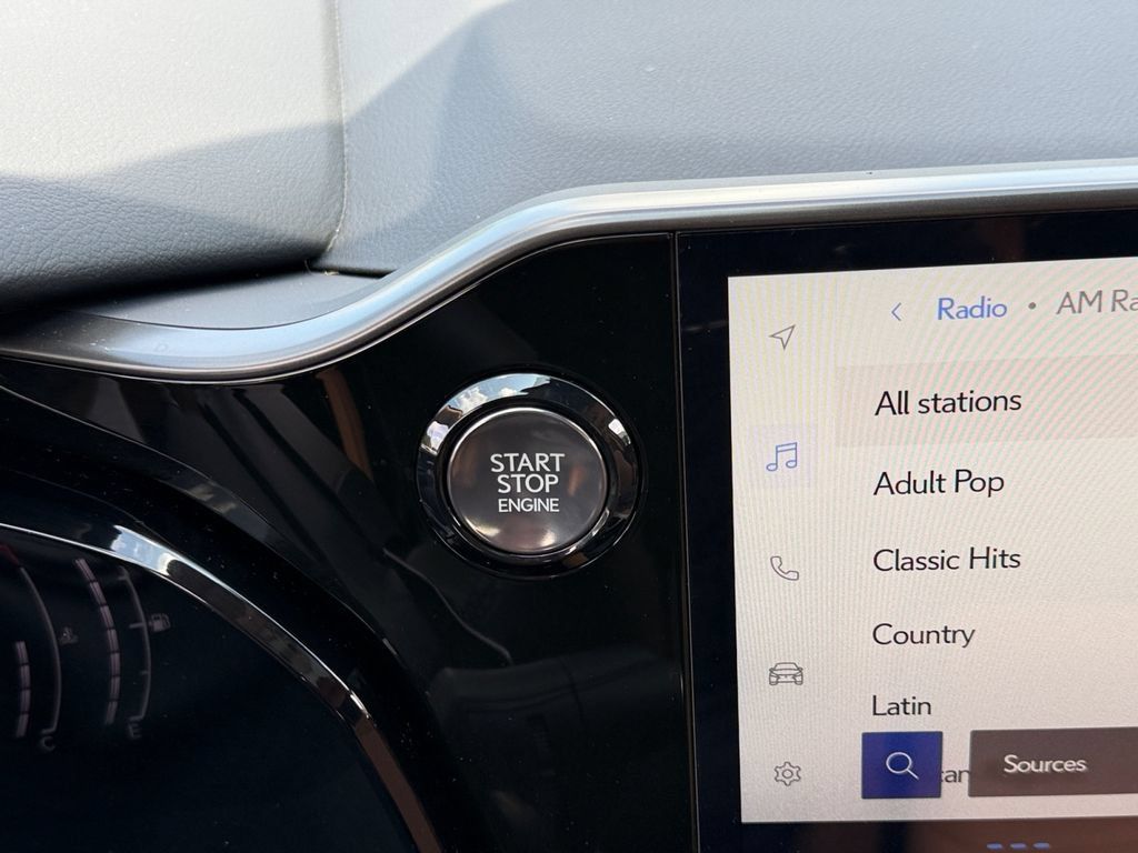 Certified 2025 Lexus NX 350 AWD w/ Accessory Package (Z2) image 31