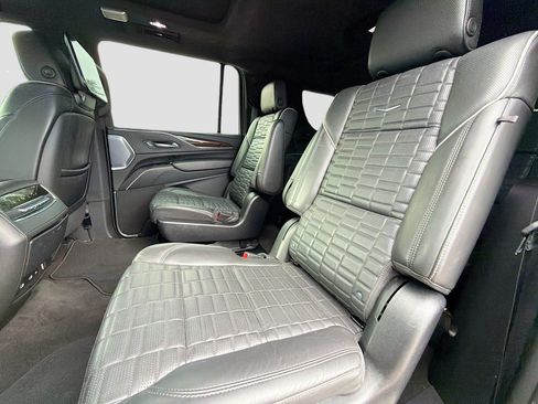 Used 2023 Cadillac Escalade ESV Sport Platinum w/ LPO, ONYX Package AWD/4WD image 21