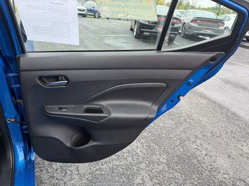 Used 2023 Nissan Versa SV image 16