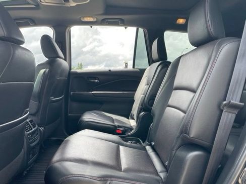 Used 2021 Honda Pilot Black Edition image 18