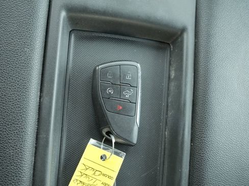 Used 2022 Chevrolet Silverado 1500 LT image 35