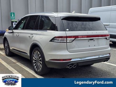 Used 2022 Lincoln Aviator Reserve RWD image 2