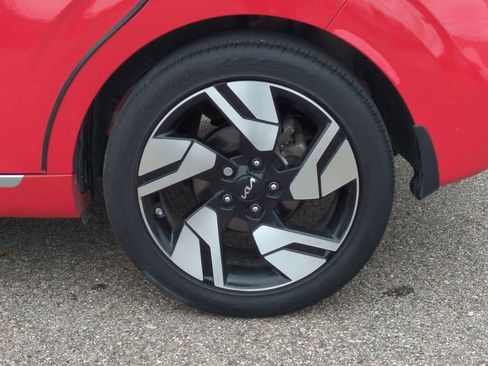 Used 2024 Kia Soul GT-Line w/ GT-Line Technology Package FWD image 13