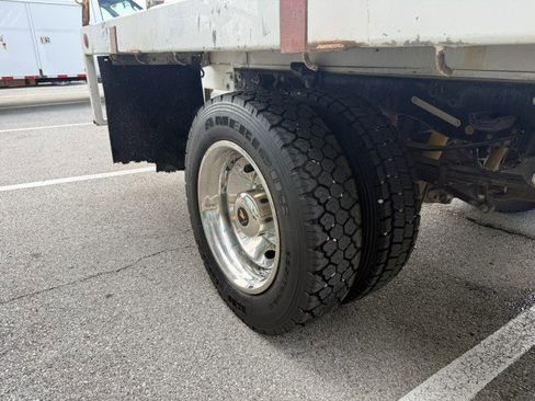 Used 2015 Ford F550 4x4 Regular Cab Super Duty image 13