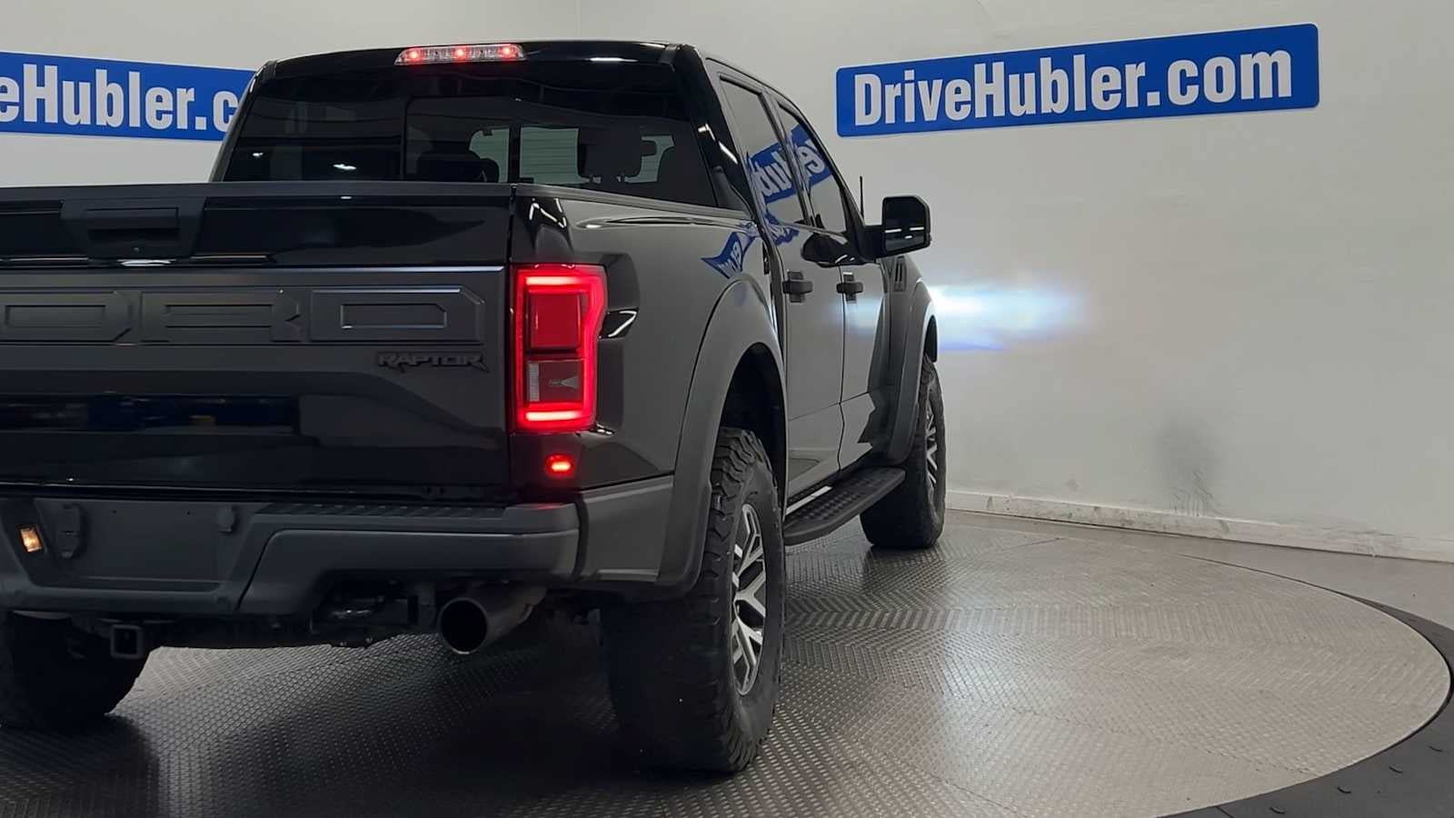 Used 2017 Ford F150 Raptor w/ Equipment Group 801A Mid AWD/4WD image 3