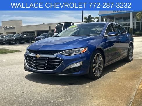 Used 2023 Chevrolet Malibu LT FWD image 2