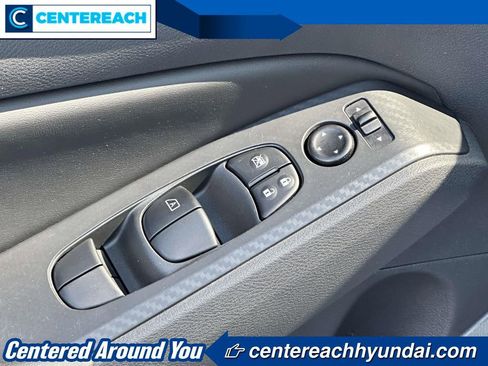 Used 2023 Nissan Altima 2.5 S FWD image 15