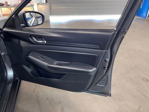 Used 2021 Nissan Altima 2.5 S image 12