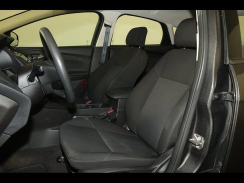 Used 2015 Ford Focus SE FWD image 7