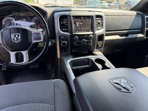 Used 2022 RAM 1500 Warlock AWD/4WD image 19