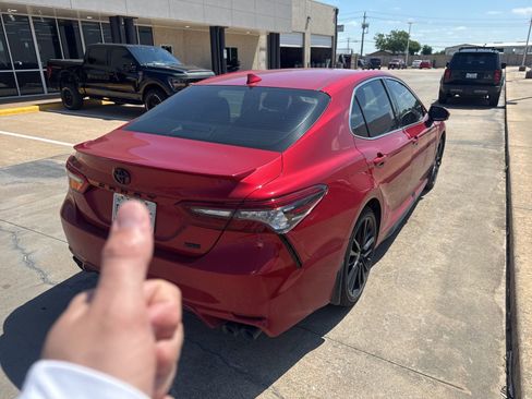 Used 2021 Toyota Camry XSE FWD image 8
