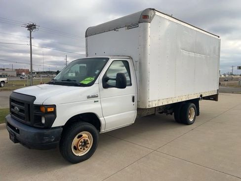 Used 2012 Ford E-350 and Econoline 350 Super Duty RWD image 5