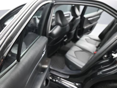 Used 2022 Toyota Camry SE FWD image 16