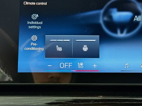 New 2026 BMW X5 xDrive40i w/ M Sport Package image 21