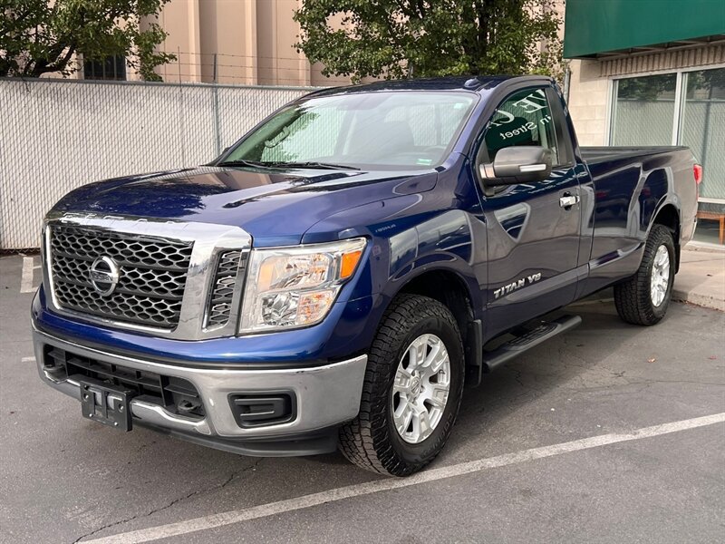 Used 2018 Nissan Titan SV AWD/4WD image 3