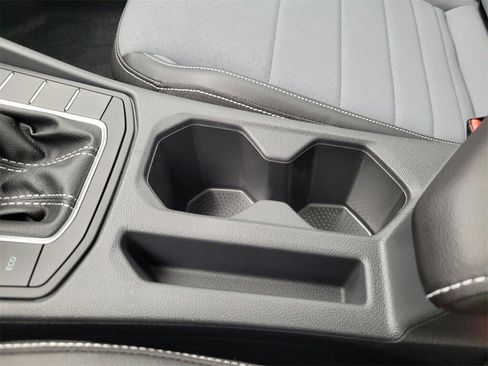 New 2026 Volkswagen Jetta SE image 32