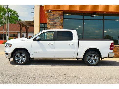 Used 2022 RAM 1500 Laramie AWD/4WD image 6