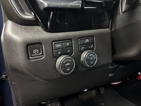 Used 2023 Chevrolet Silverado 1500 RST AWD/4WD image 15