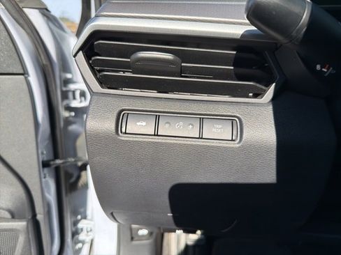 Used 2024 Nissan Altima 2.5 SR image 12