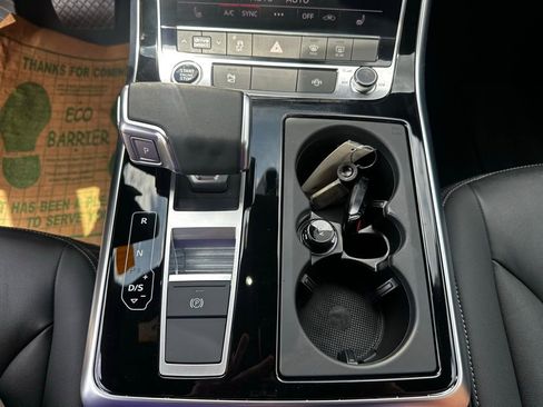 Certified 2025 Audi Q8 Premium w/ Black Optic Package AWD/4WD image 19