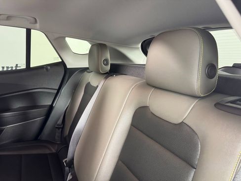 Used 2025 Chevrolet Trax ACTIV w/ Sunroof Package image 25