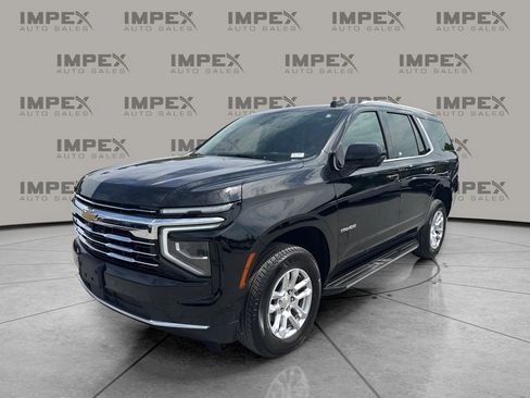 Used 2025 Chevrolet Tahoe LT AWD/4WD image 1