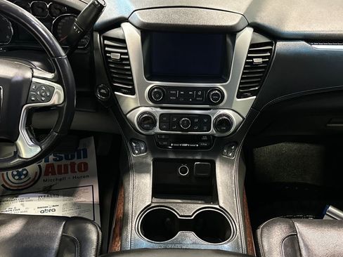 Used 2019 GMC Yukon SLT AWD/4WD image 30