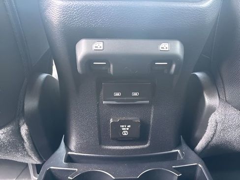 Used 2021 Jeep Wrangler Unlimited Sahara AWD/4WD image 27