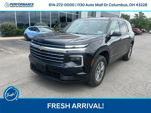 Used 2025 Chevrolet Traverse LT AWD/4WD image 8