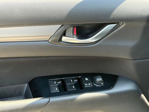 Used 2018 MAZDA CX-5 Sport AWD/4WD image 5
