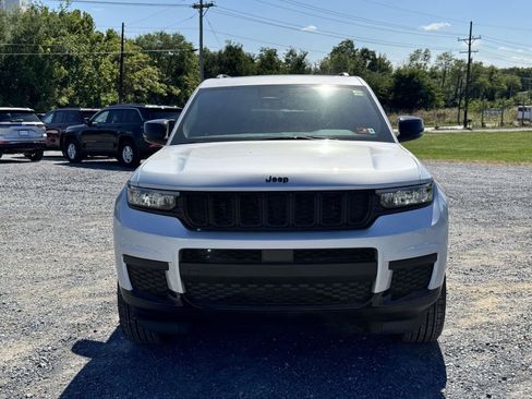 New 2025 Jeep Grand Cherokee L Altitude AWD/4WD image 24
