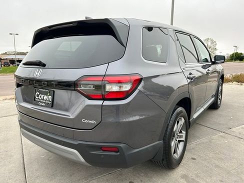 Used 2024 Honda Pilot EX-L image 8