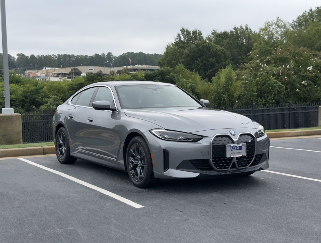 Used 2023 BMW i4 eDrive40 RWD image 7