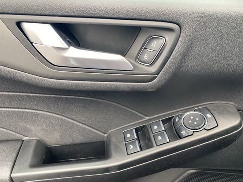 New 2026 Ford Escape SE w/ Class II Trailer Tow Package image 18