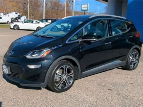 Used 2020 Chevrolet Bolt Premier w/ Infotainment Package image 4