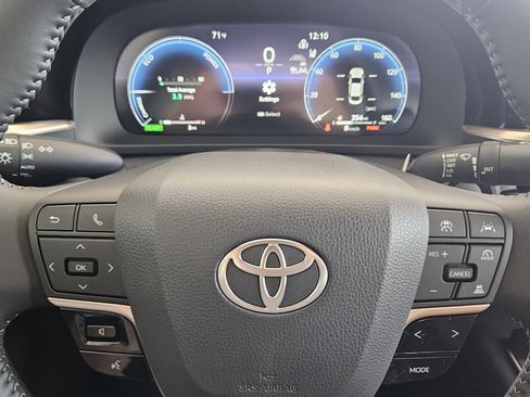 New 2026 Toyota Crown XLE image 17